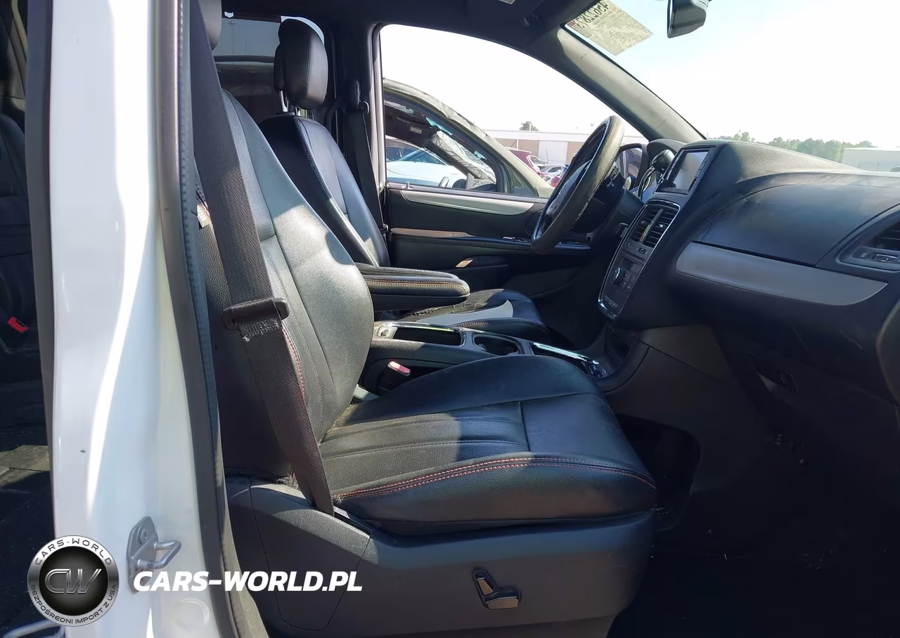 2017 Dodge Grand Caravan Gt VIN:2C4RDGEG4HR786736 - 5