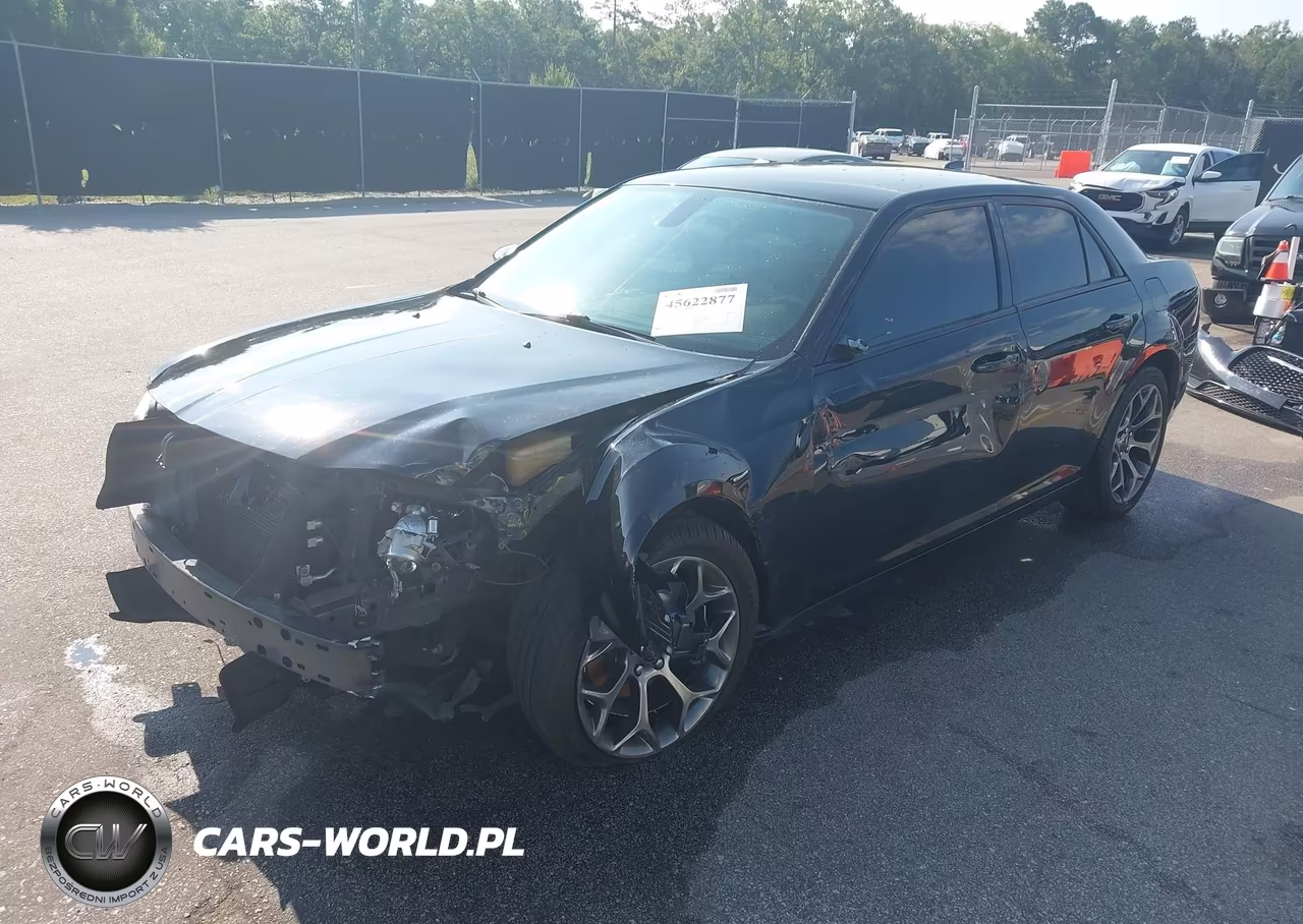 2018 Chrysler 300 Touring VIN:2C3CCAAG0JH222934 - 2
