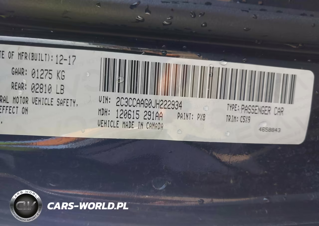 2018 Chrysler 300 Touring VIN:2C3CCAAG0JH222934 - 9
