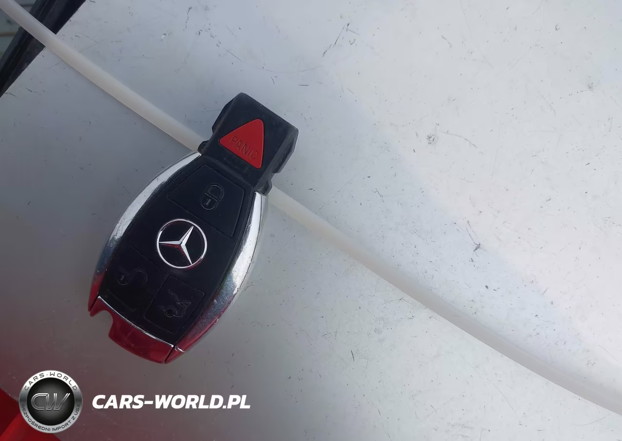 2016 Mercedes-Benz C 300 4Matic VIN:55SWF4KB0GU140753 - 11