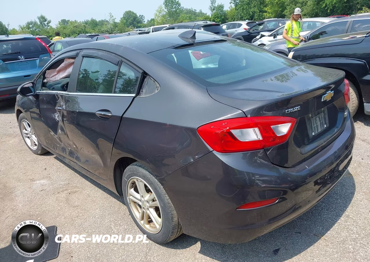 2017 Chevrolet Cruze Lt Auto VIN:1G1BE5SM0H7169387 - 3