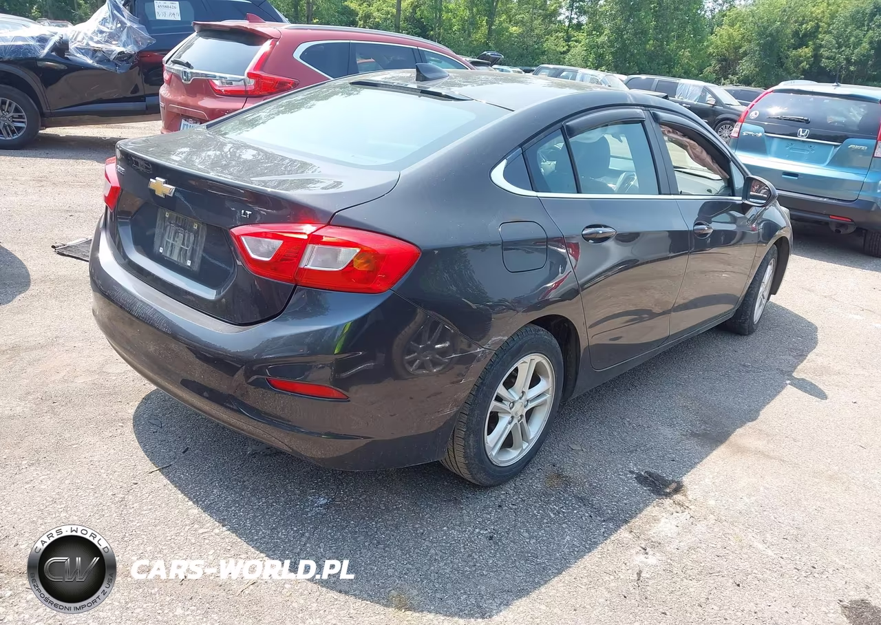 2017 Chevrolet Cruze Lt Auto VIN:1G1BE5SM0H7169387 - 4