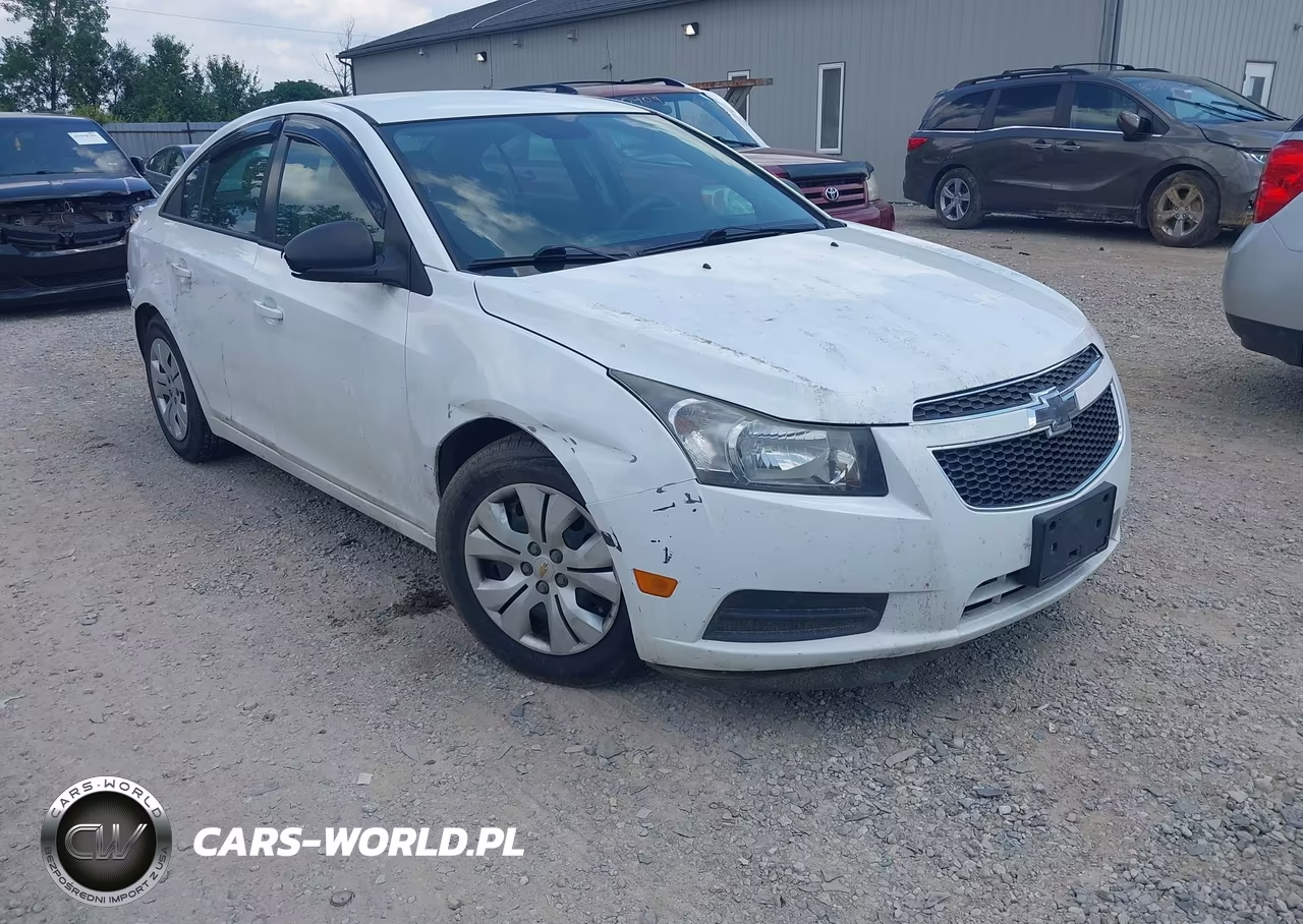 2014 Chevrolet Cruze Ls Auto – zdjęcie 1 z 16