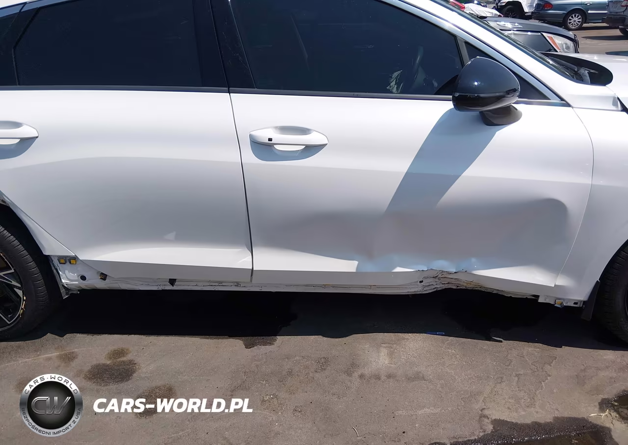 2025 Kia K5 Gt-Line VIN:KNAG64J75S5383680 - 18