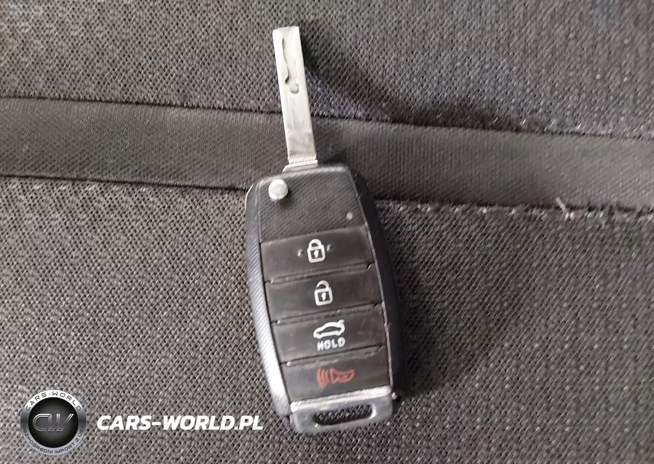 2016 Kia Optima Lx VIN:5XXGT4L39GG003524 - 11