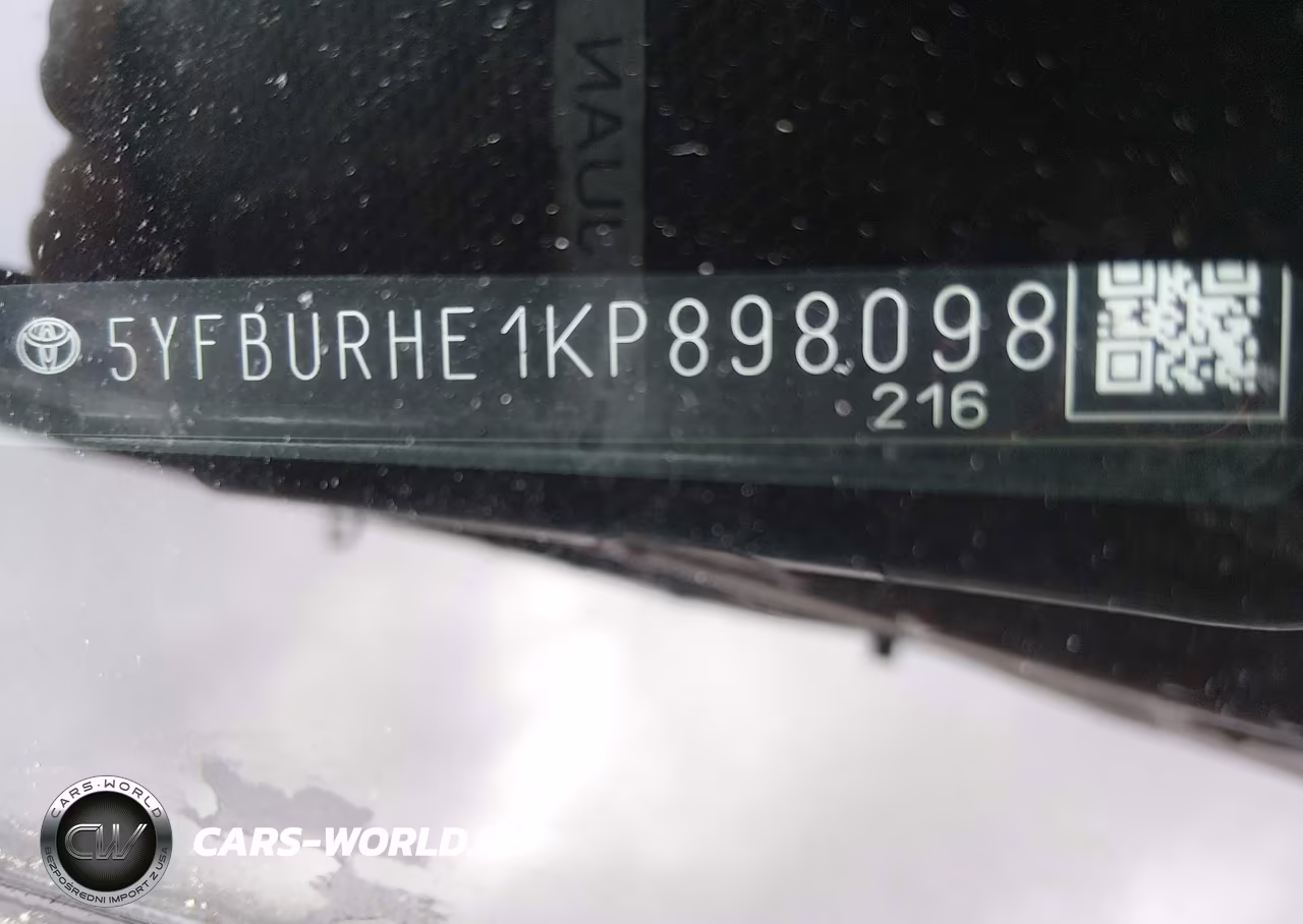 2019 Toyota Corolla Le VIN:5YFBURHE1KP898098 - 17