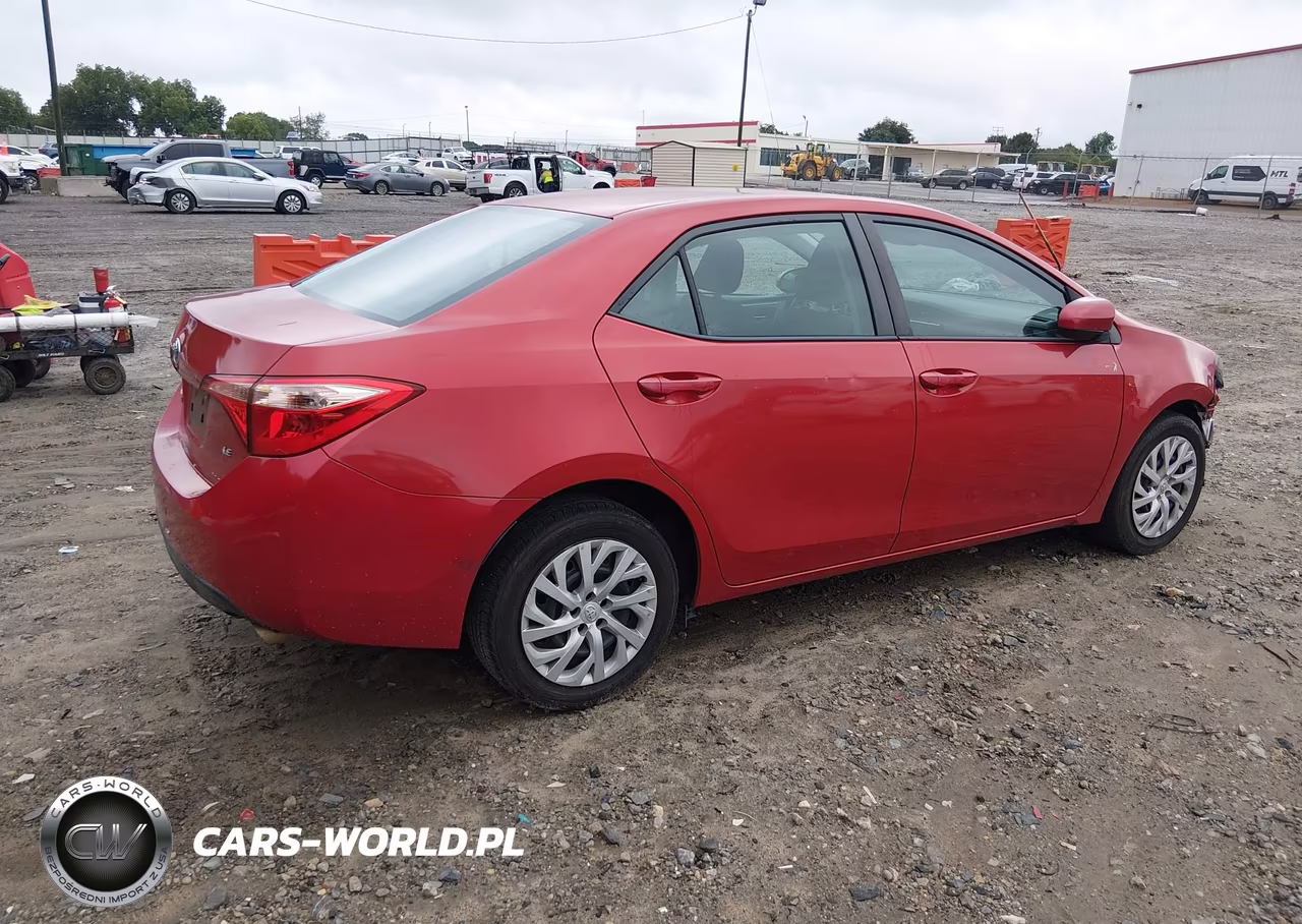 2019 Toyota Corolla Le VIN:5YFBURHE1KP898098 - 4