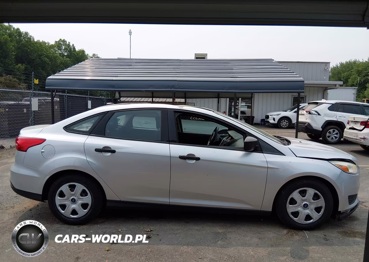 2017 Ford Focus S VIN:1FADP3E26HL324577 - 13