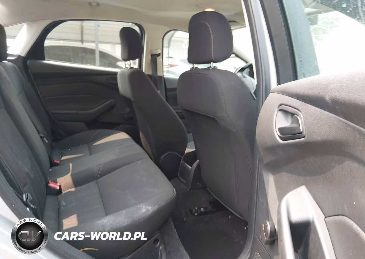 2017 Ford Focus S VIN:1FADP3E26HL324577 - 8