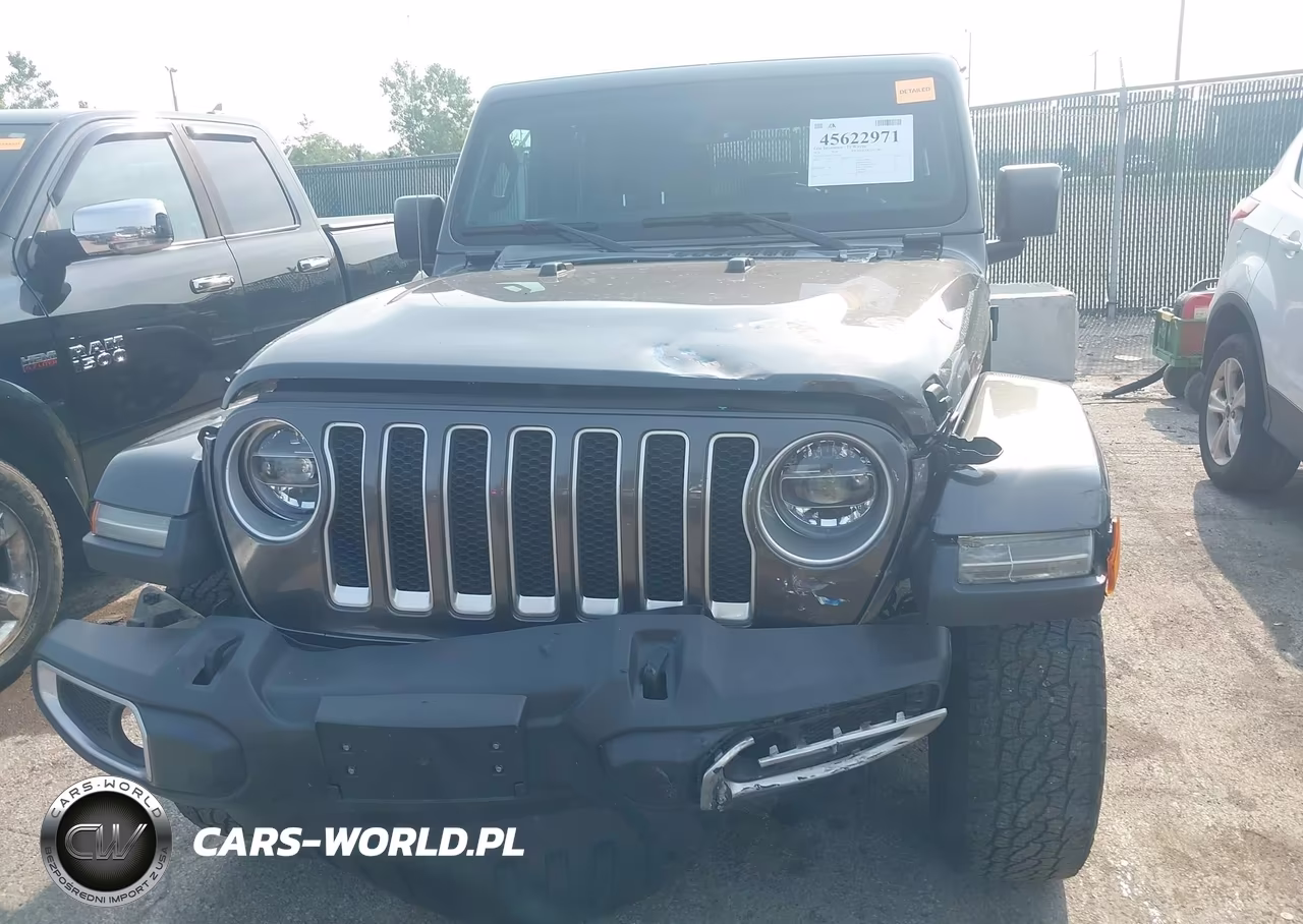 2018 Jeep Wrangler Unlimited Sahara 4X4 VIN:1C4HJXEG2JW175363 - 12