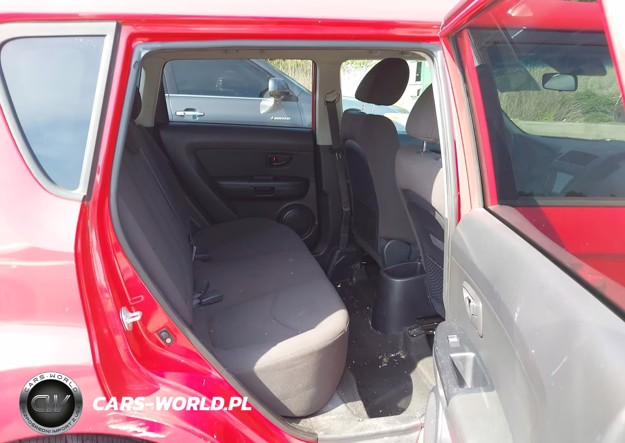 2013 Kia Soul VIN:KNDJT2A59D7596899 - 8