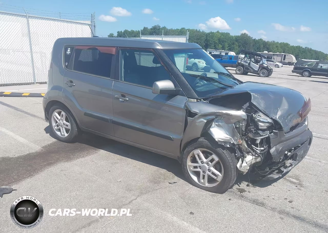 2011 Kia Soul +