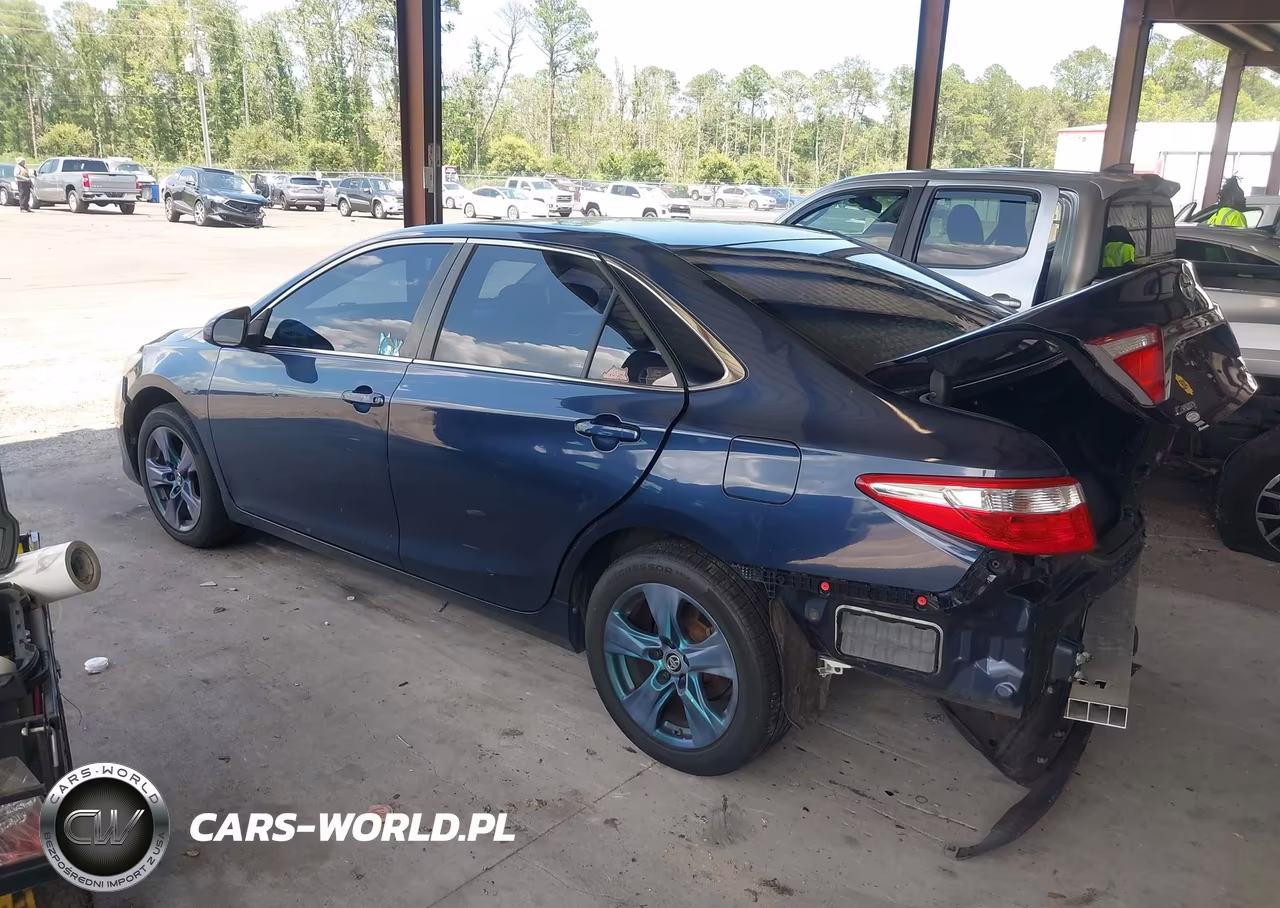 2016 Toyota Camry Le VIN:4T4BF1FK0GR555623 - 3