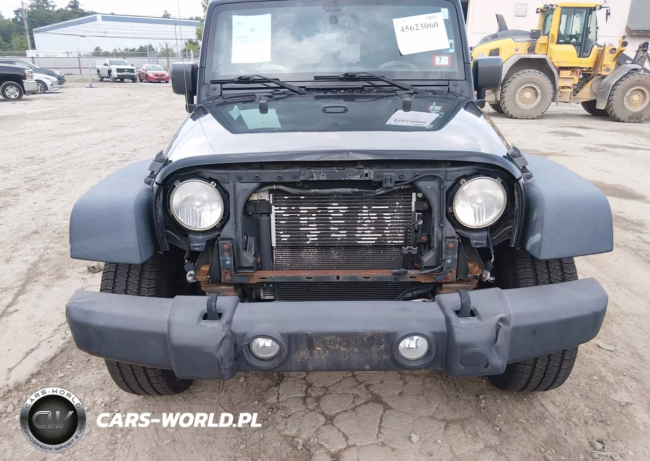 2013 Jeep Wrangler Unlimited Sport VIN:1C4BJWDG4DL674253 - 6