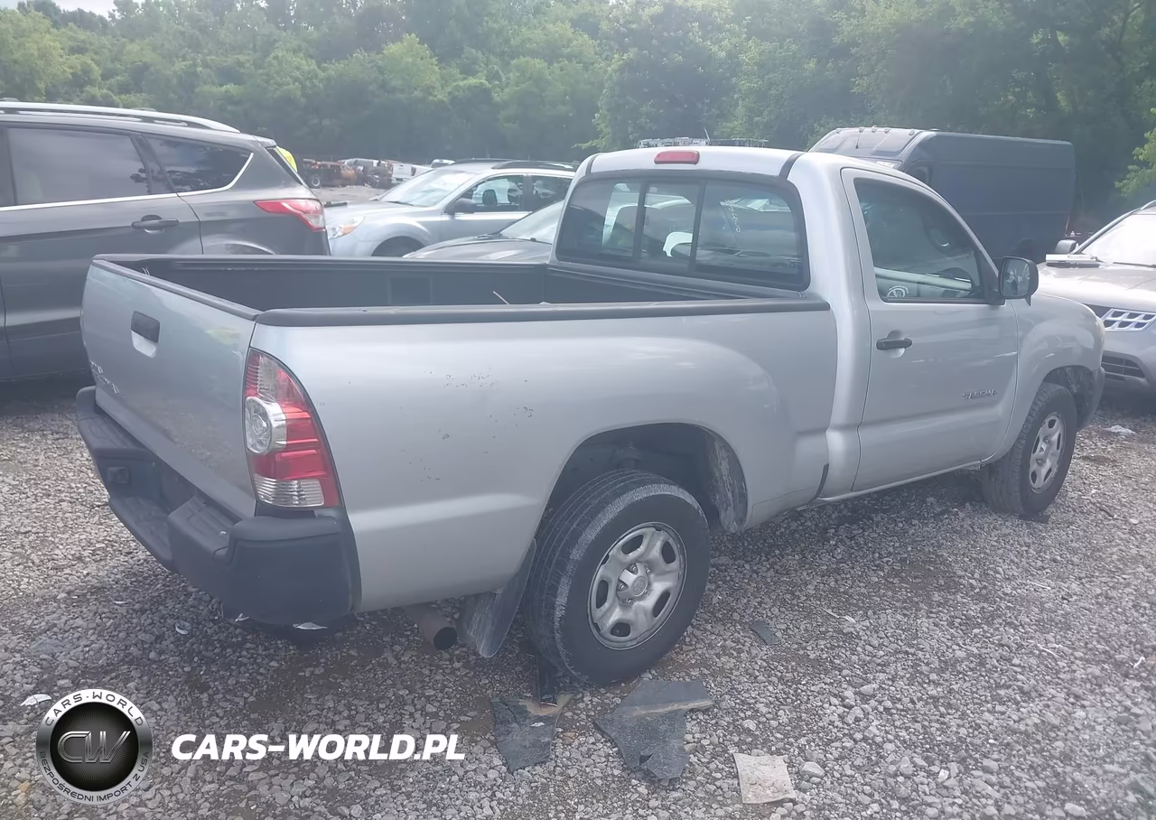 2010 Toyota Tacoma VIN:5TENX4CN1AZ711823 - 4