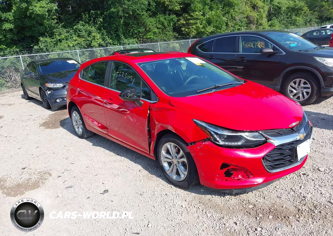 2019 Chevrolet Cruze Lt – zdjęcie 1 z 17