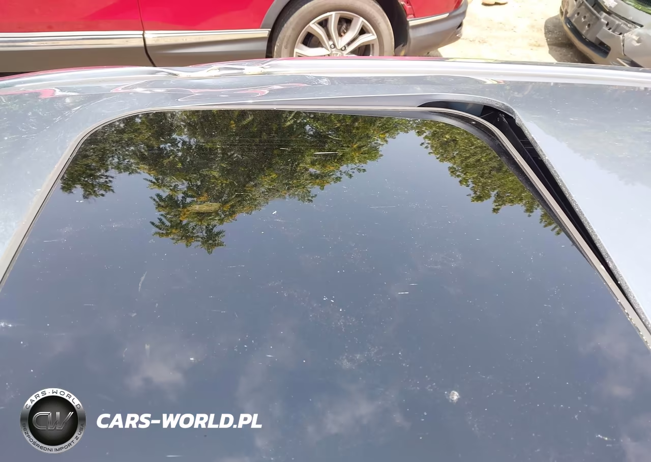 2020 Toyota Corolla Le VIN:JTDHPRAE3LJ064741 - 17