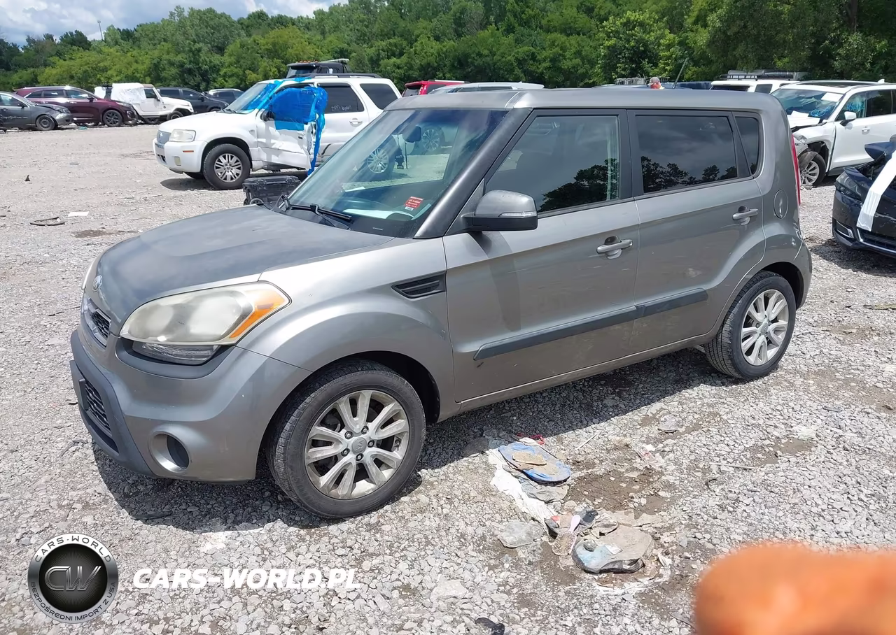 2013 Kia Soul + VIN:KNDJT2A6XD7568196 - 2