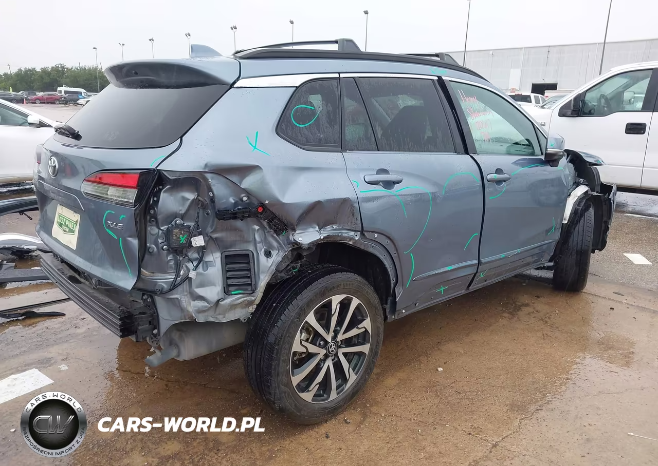 2024 Toyota Corolla Cross Xle VIN:7MUDAAAG6RV096426 - 4