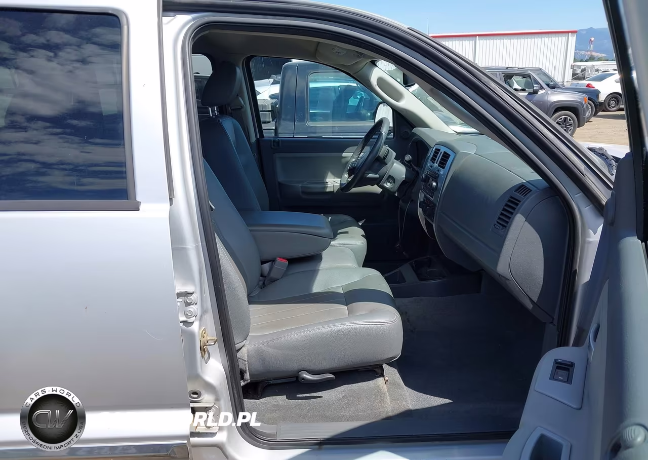 2006 Dodge Dakota Laramie VIN:1D7HW58N36S589580 - 5
