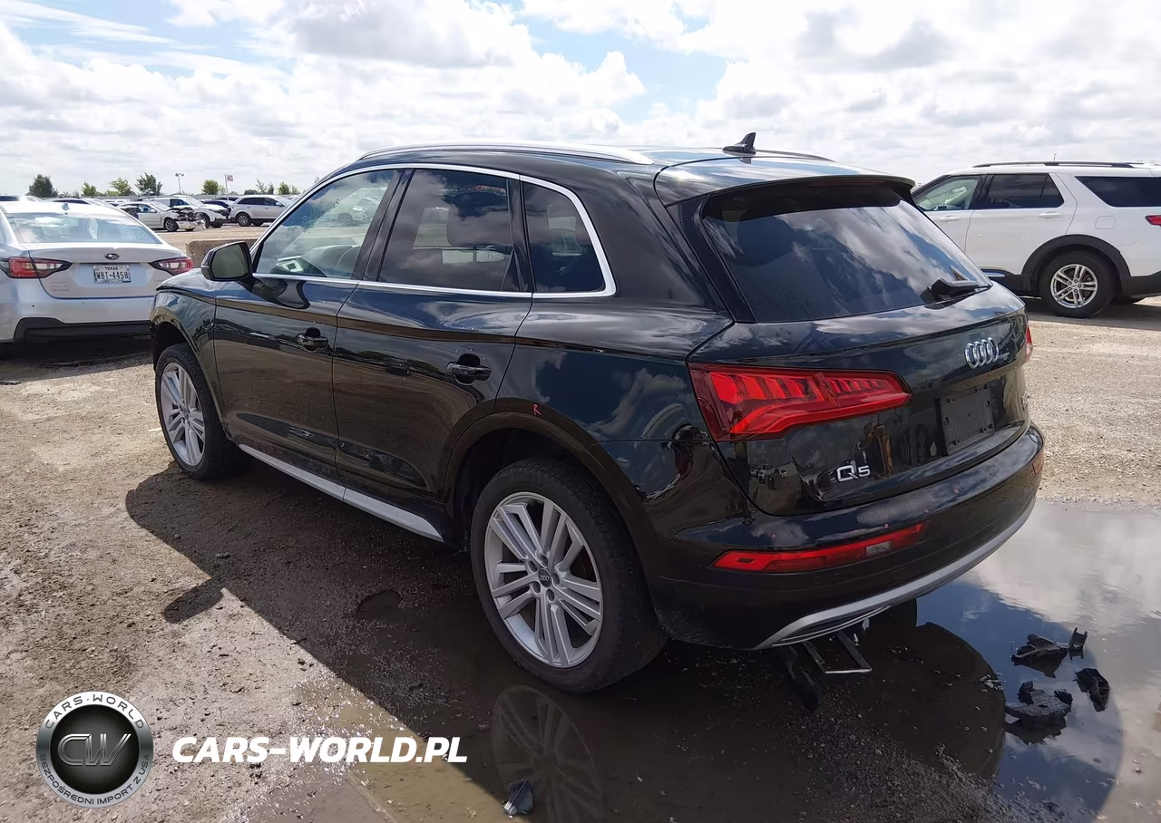 2018 Audi Q5 2.0T Premium-2.0T Tech Premium VIN:WA1BNAFY0J2089887 - 3