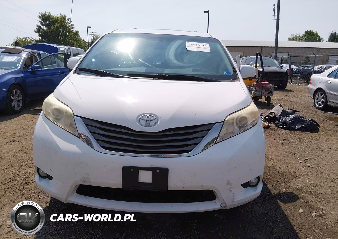 2012 Toyota Sienna Xle V6 8 Passenger VIN:5TDYK3DCXCS245280 - 12