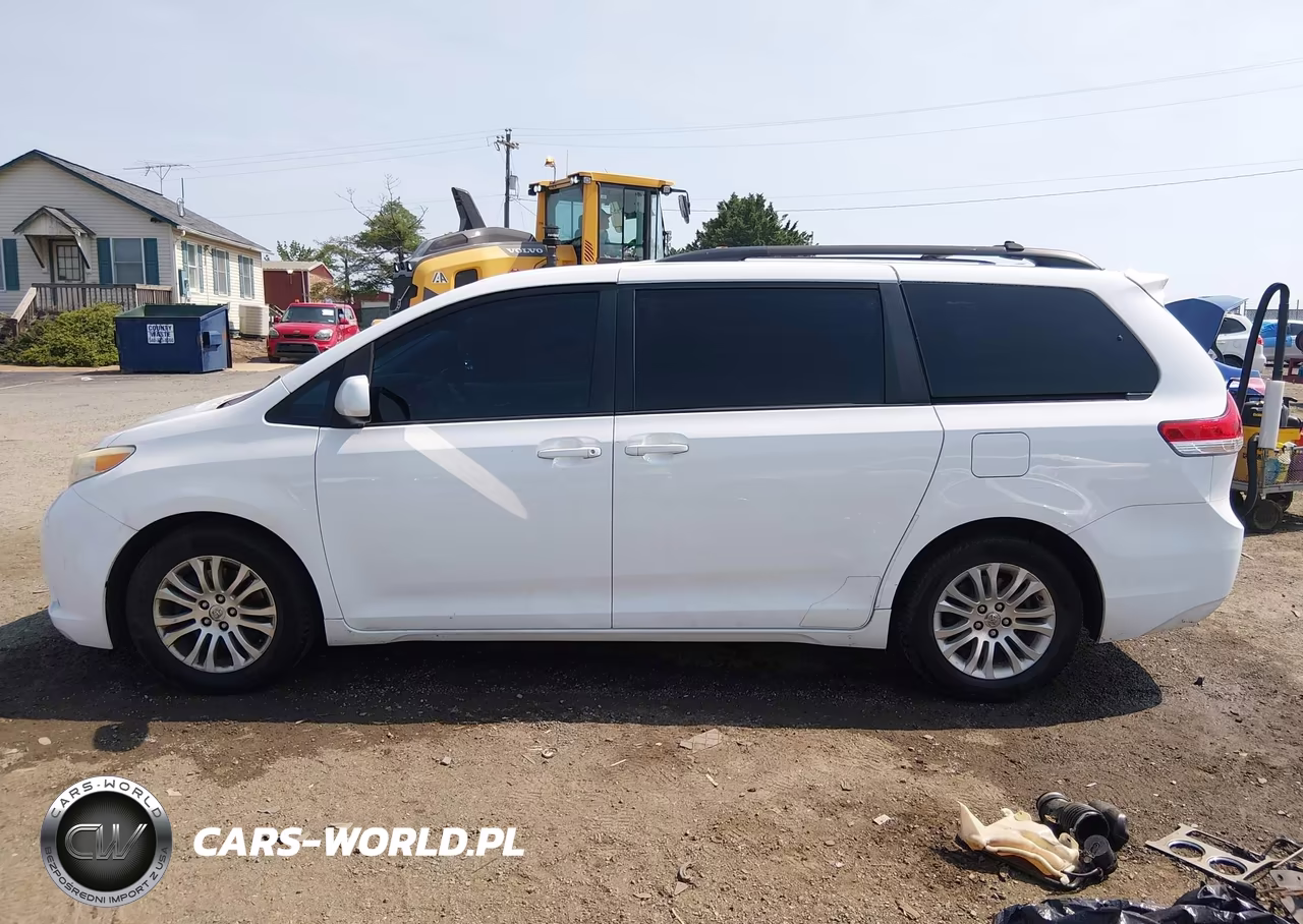 2012 Toyota Sienna Xle V6 8 Passenger VIN:5TDYK3DCXCS245280 - 14