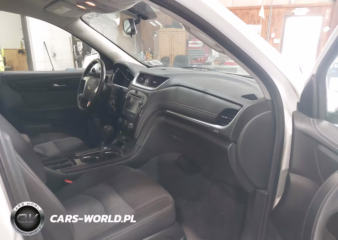 2017 Chevrolet Traverse Lt VIN:1GNKRGKD2HJ346555 - 5