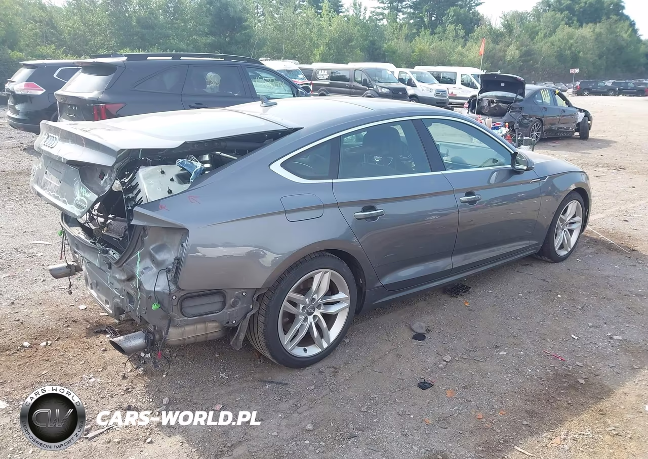 2019 Audi A5 45 Premium VIN:WAUBNCF50KA010990 - 4