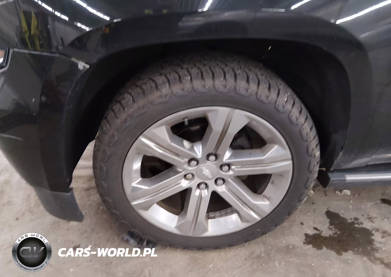 2015 Chevrolet Suburban Ltz VIN:1GNSKKKCXFR711125 - 12