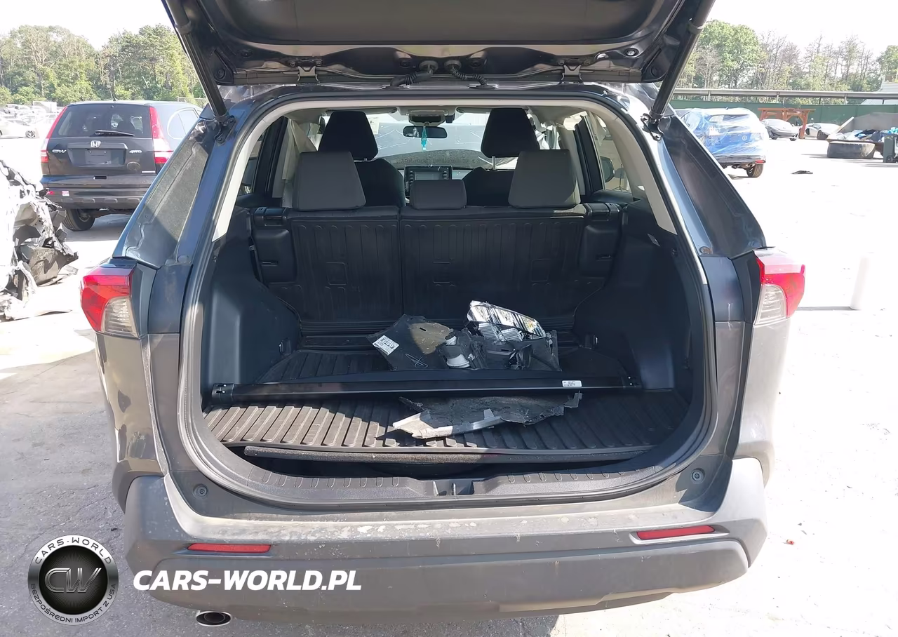 2021 Toyota Rav4 Xle VIN:2T3P1RFV1MC218700 - 14