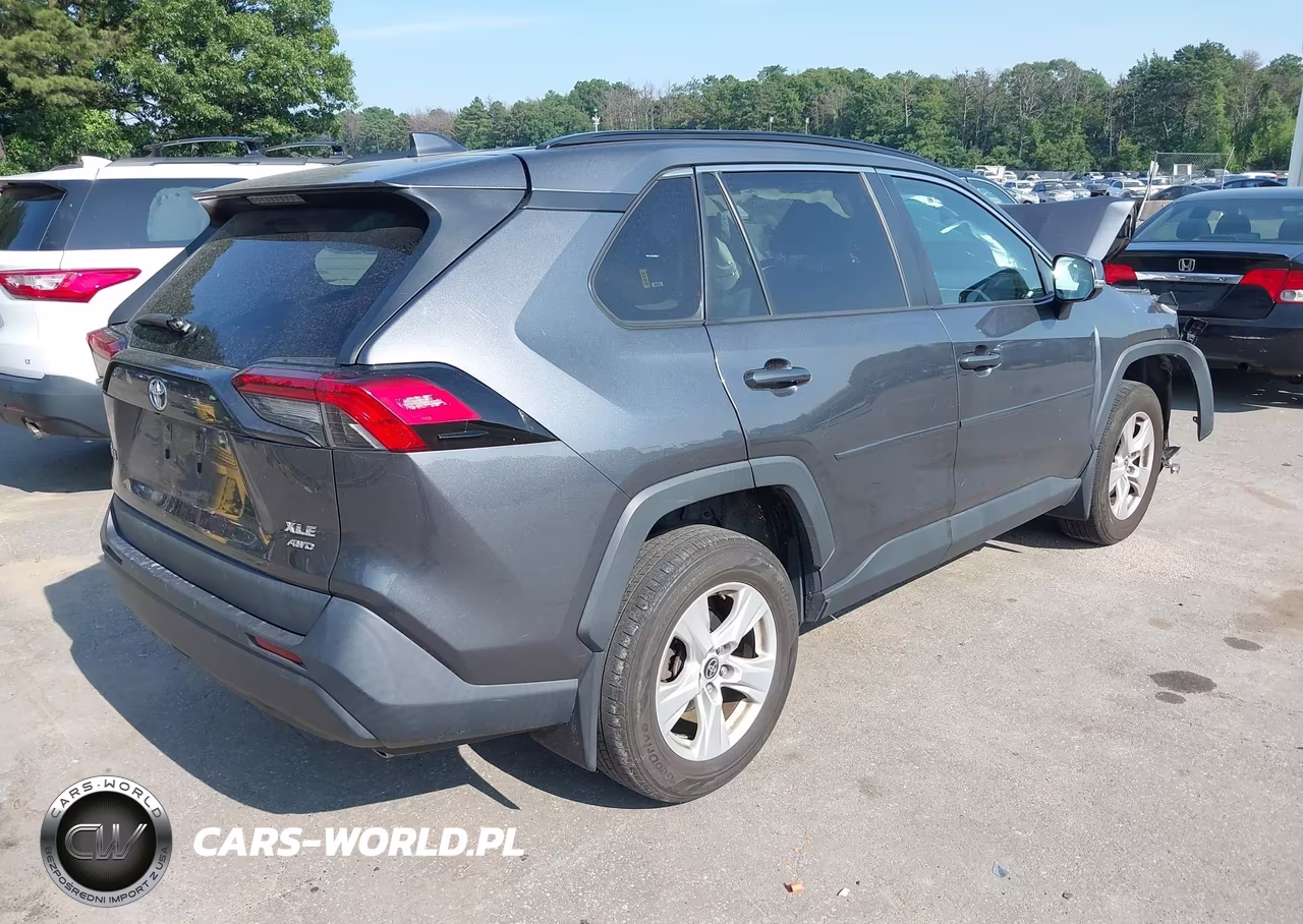 2021 Toyota Rav4 Xle VIN:2T3P1RFV1MC218700 - 4