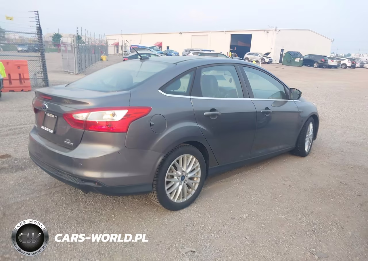 2012 Ford Focus Sel VIN:1FAHP3H20CL463142 - 4
