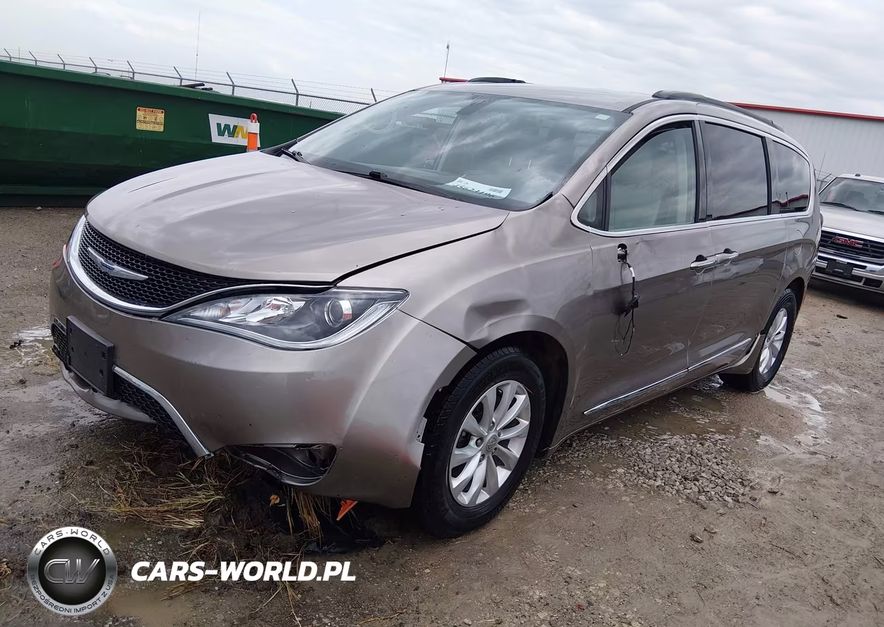 2017 Chrysler Pacifica Touring-L VIN:2C4RC1BG3HR613455 - 2
