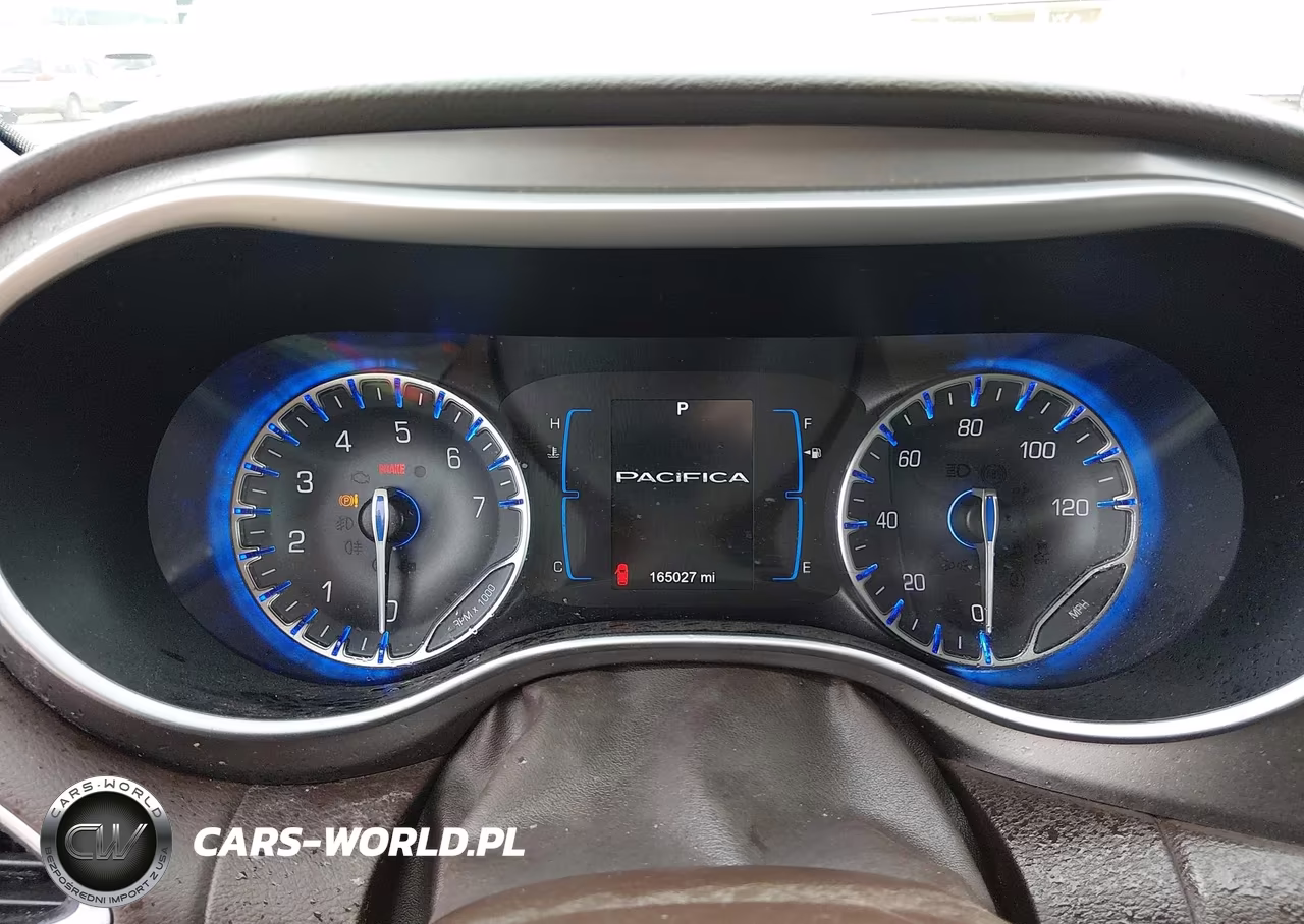 2017 Chrysler Pacifica Touring-L VIN:2C4RC1BG3HR613455 - 7