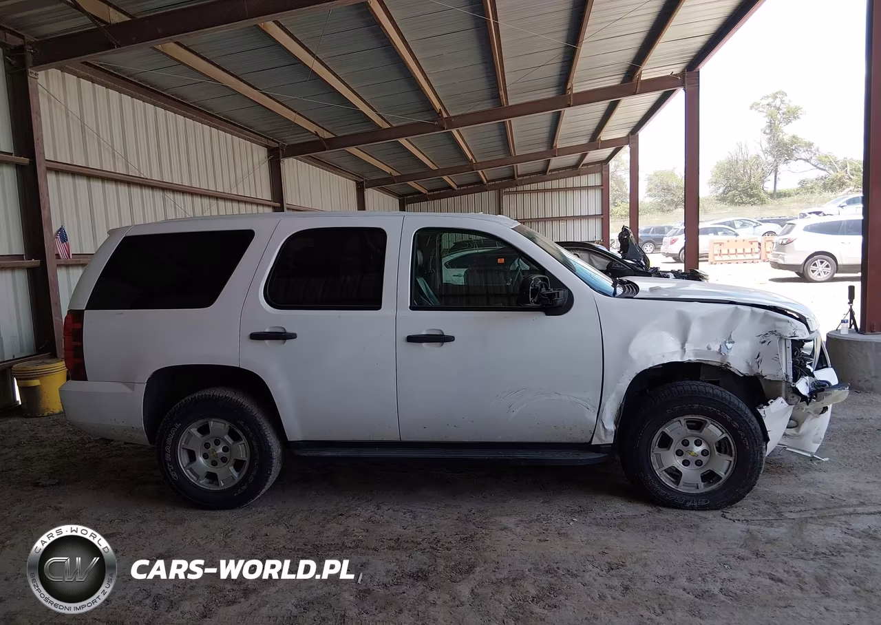 2011 Chevrolet Tahoe Commercial VIN:1GNSK2E03BR321835 - 13