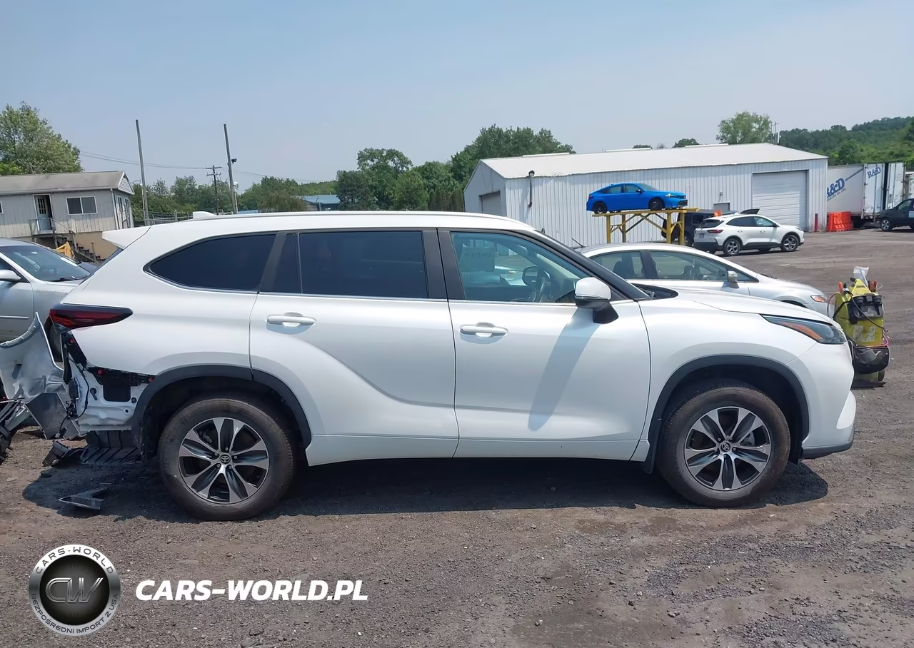 2026 Toyota Highlander Xle VIN:5TDKDRBH5TS600583 - 14