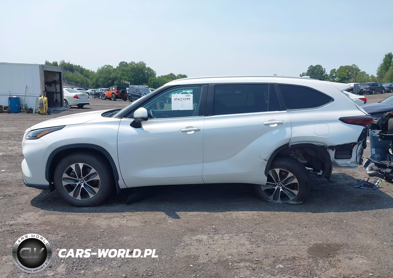 2026 Toyota Highlander Xle VIN:5TDKDRBH5TS600583 - 15