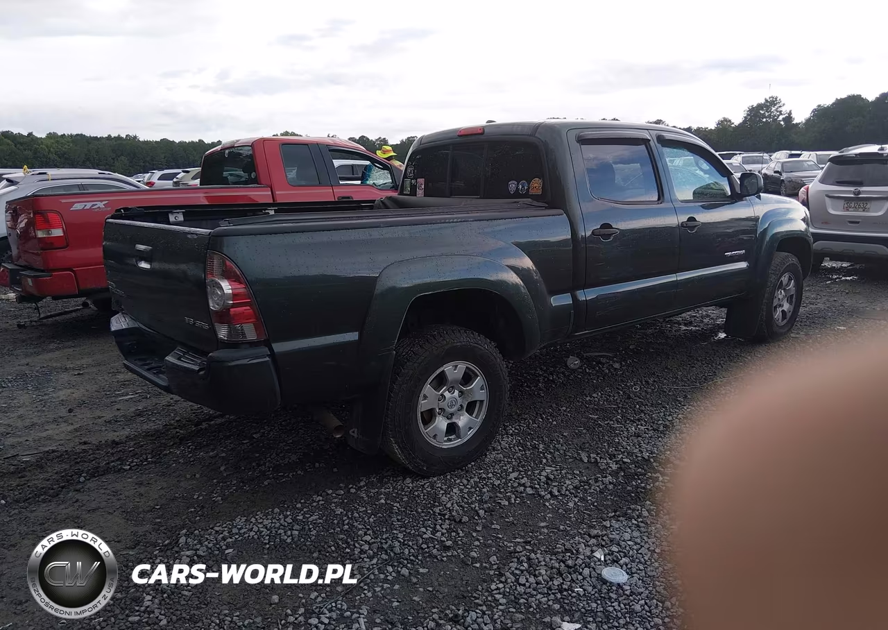 2009 Toyota Tacoma Base V6 VIN:3TMMU52N89M014749 - 4