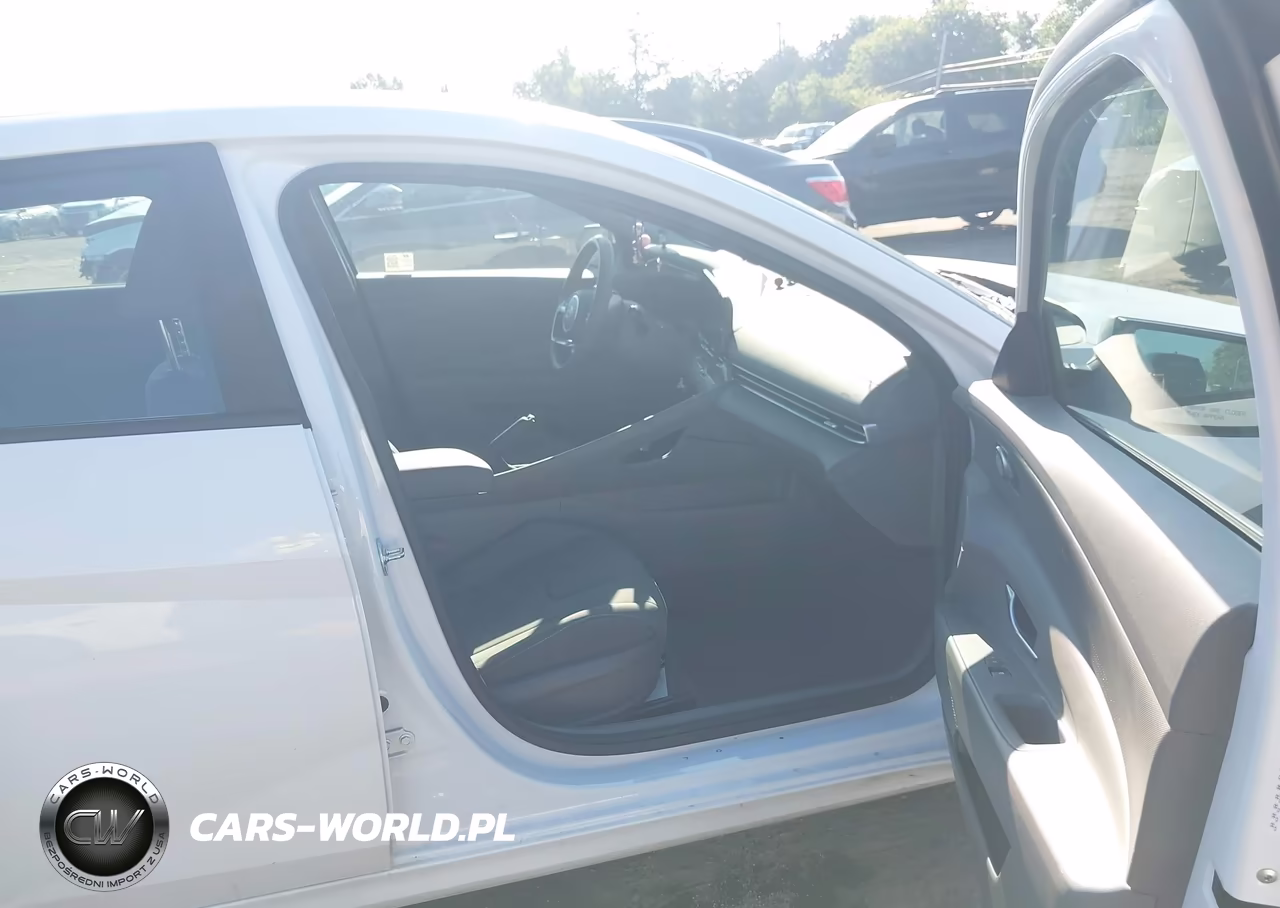 2024 Hyundai Elantra Sel VIN:KMHLM4DGXRU819681 - 5