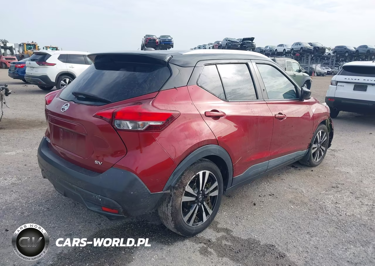 2019 Nissan Kicks Sv VIN:3N1CP5CU6KL560764 - 4