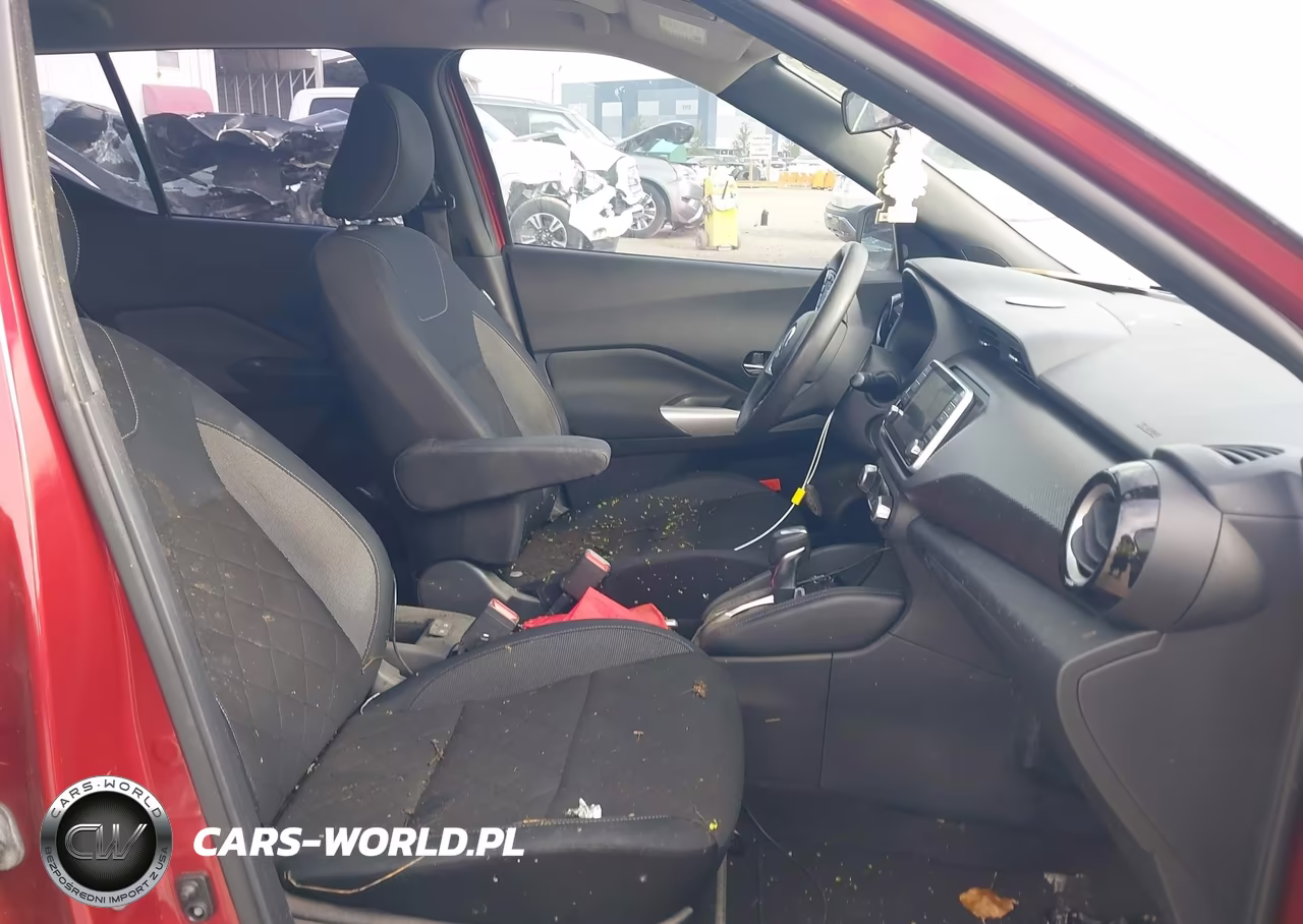 2019 Nissan Kicks Sv VIN:3N1CP5CU6KL560764 - 5