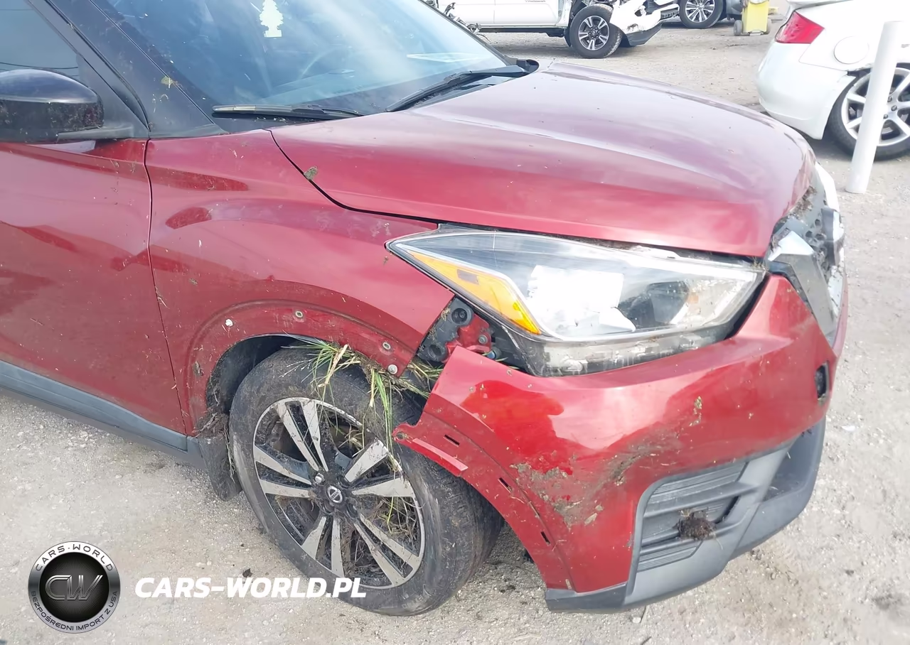 2019 Nissan Kicks Sv VIN:3N1CP5CU6KL560764 - 6