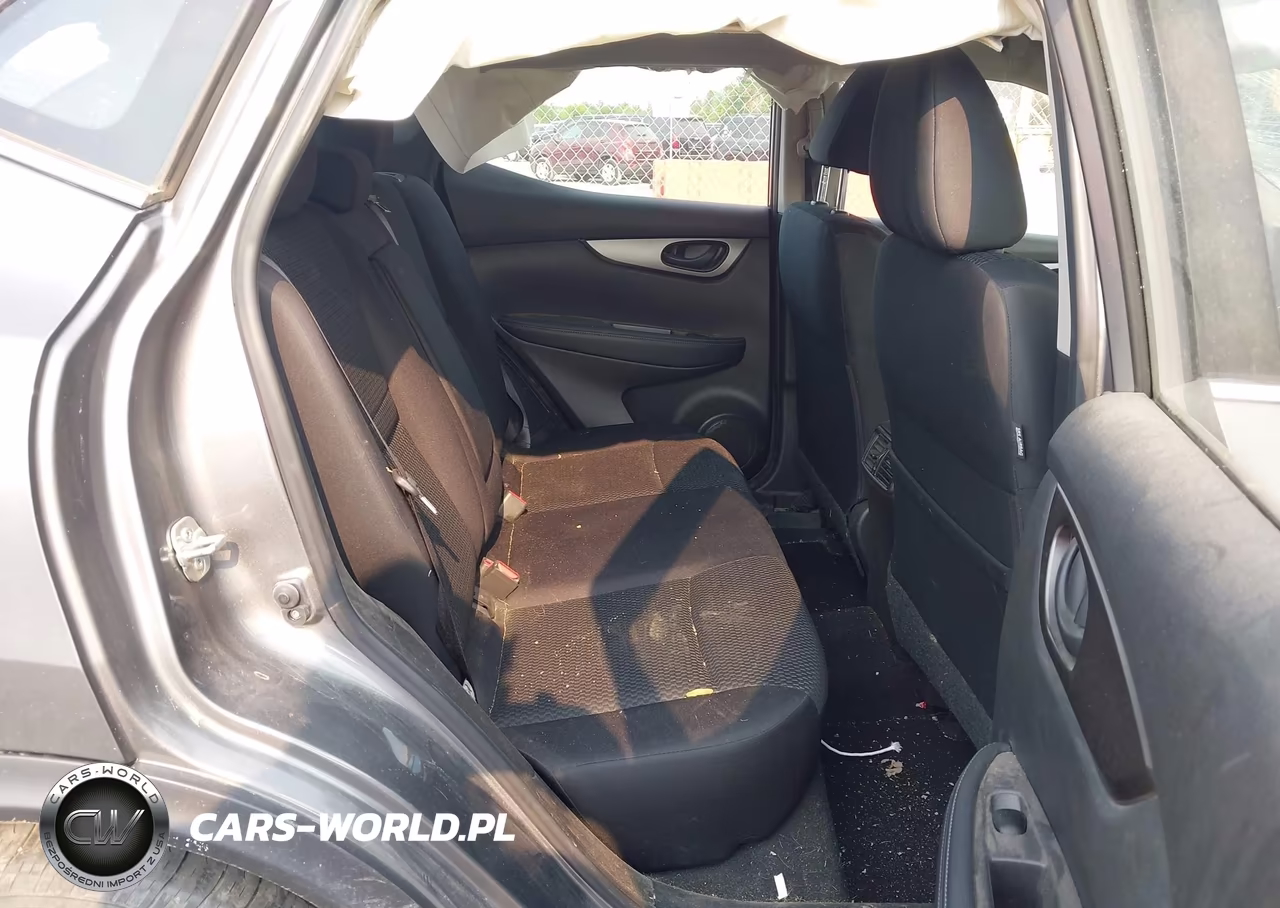 2019 Nissan Rogue Sport S VIN:JN1BJ1CRXKW312643 - 8