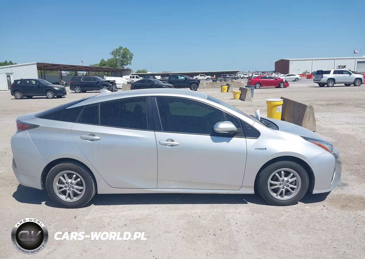 2017 Toyota Prius Two VIN:JTDKBRFU5H3040134 - 13