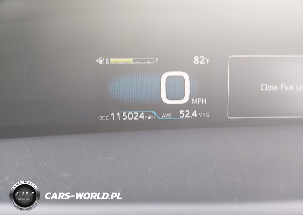 2017 Toyota Prius Two VIN:JTDKBRFU5H3040134 - 7