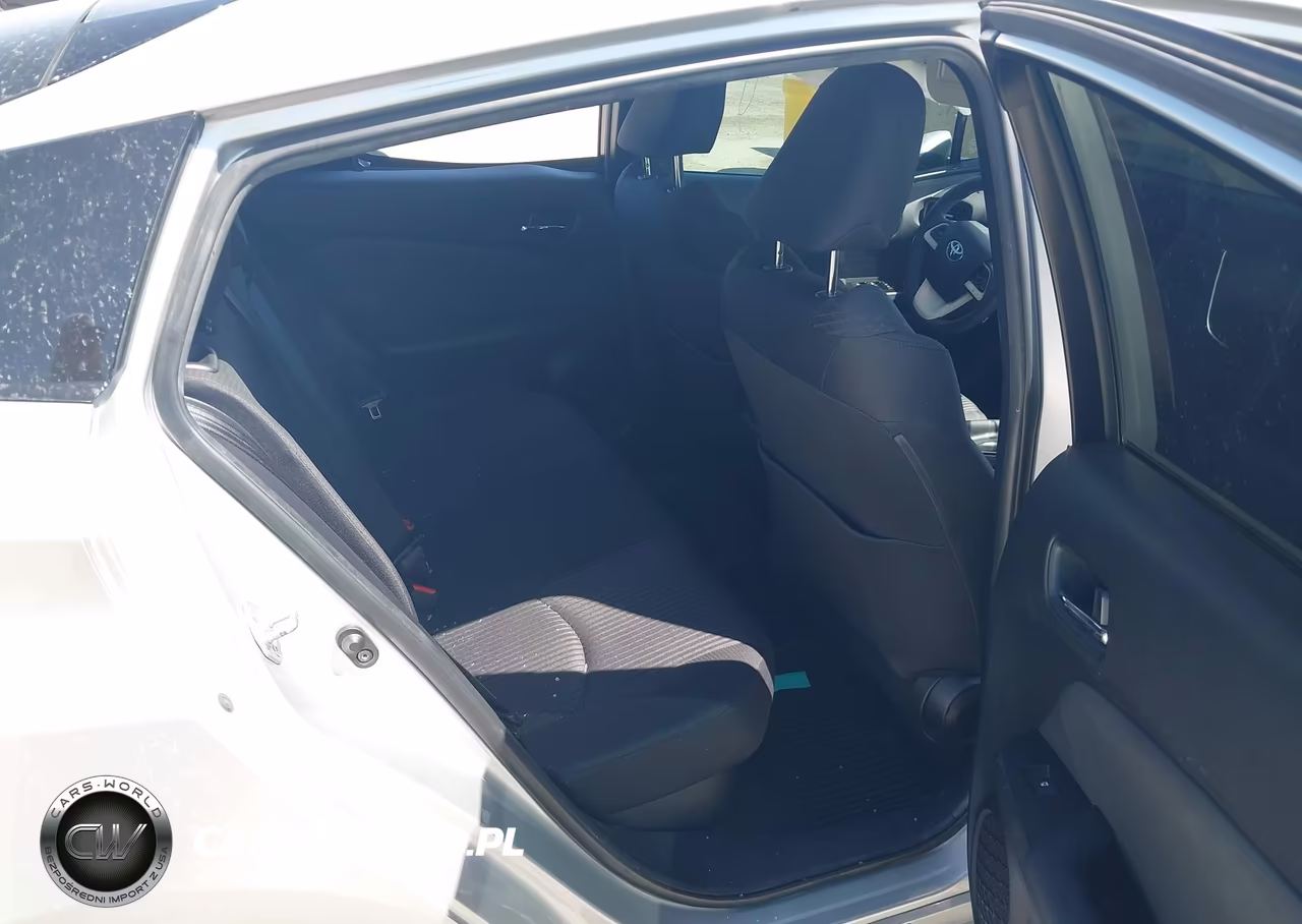 2017 Toyota Prius Two VIN:JTDKBRFU5H3040134 - 8