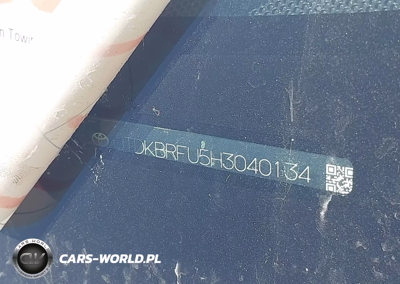 2017 Toyota Prius Two VIN:JTDKBRFU5H3040134 - 9