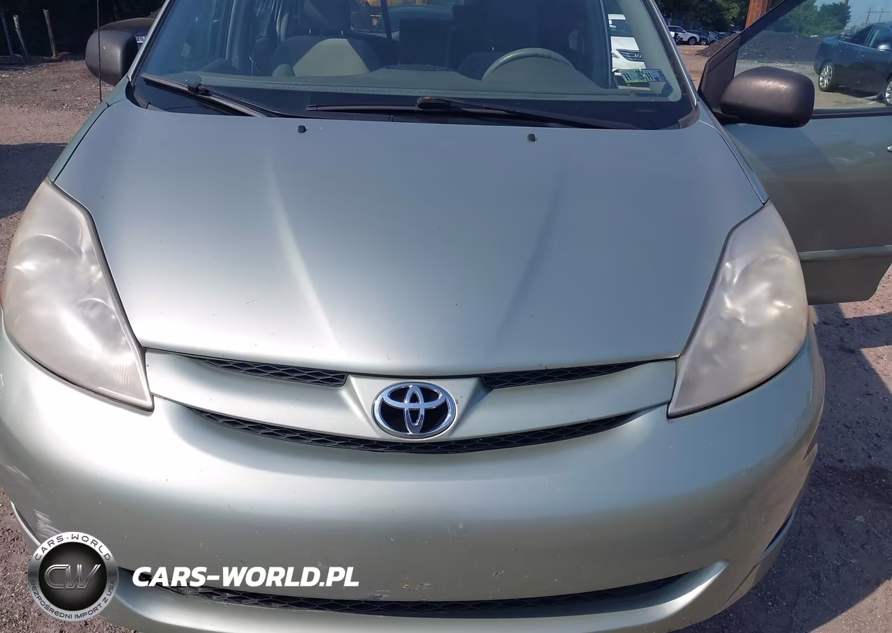 2010 Toyota Sienna Le VIN:5TDKK4CC0AS333572 - 10