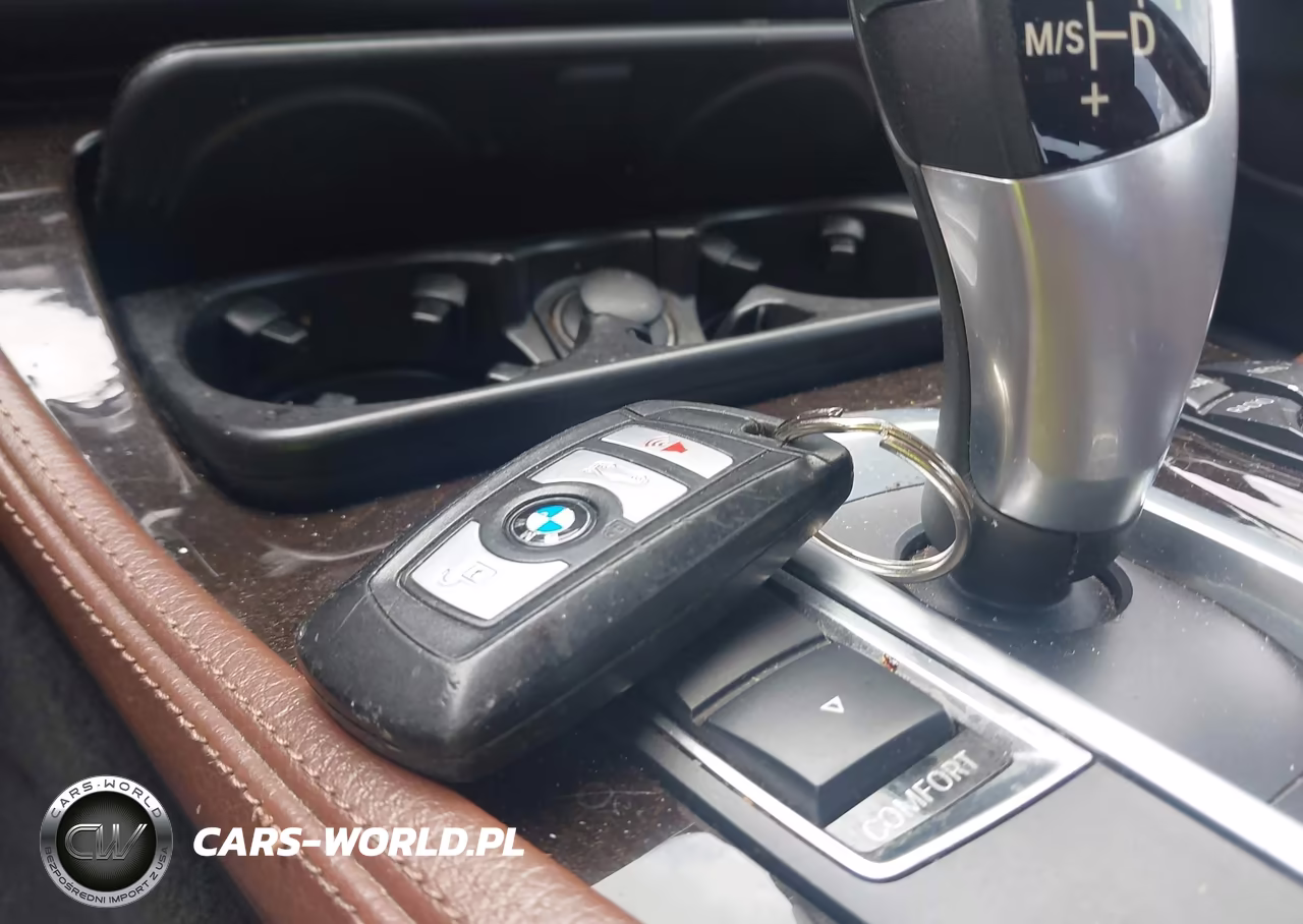 2013 BMW 528I VIN:WBAXG5C54DDY36629 - 11